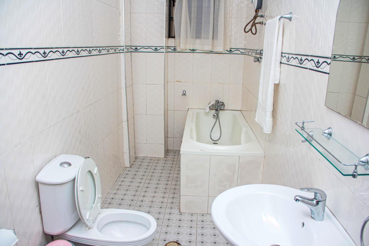 Nbangba Hotel テチマン エクステリア 写真